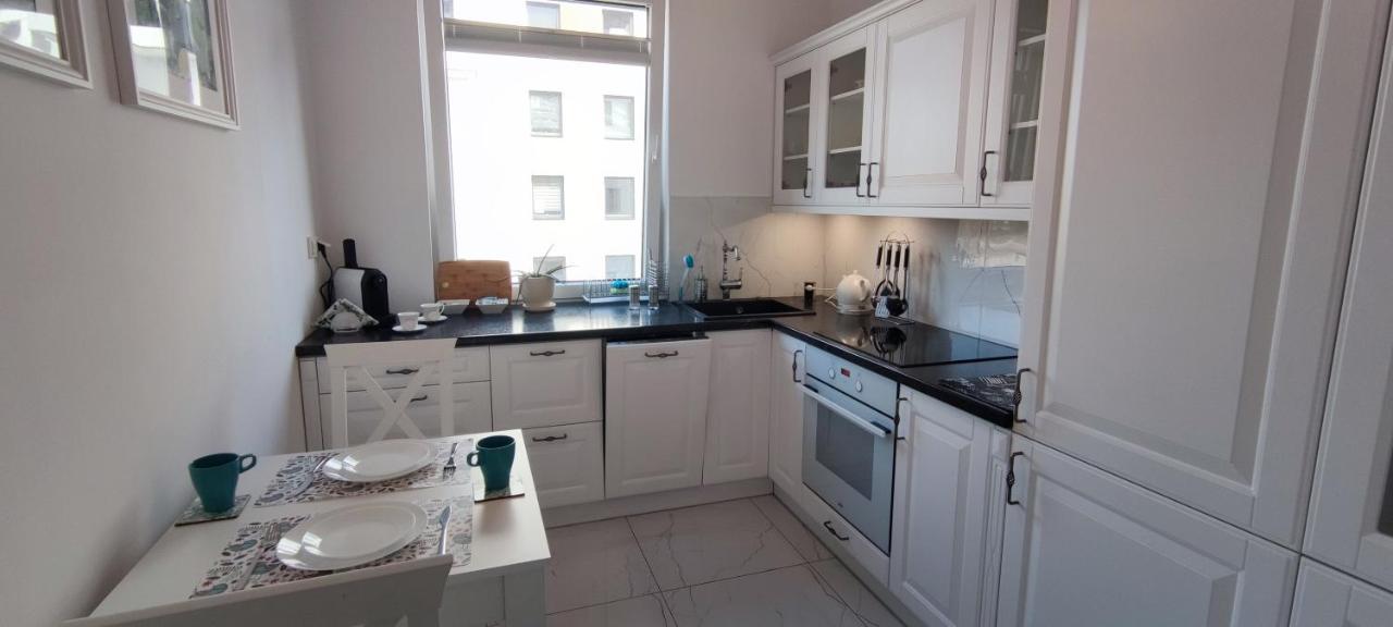 Labo Apartment Fort Wola Warsaw Ngoại thất bức ảnh